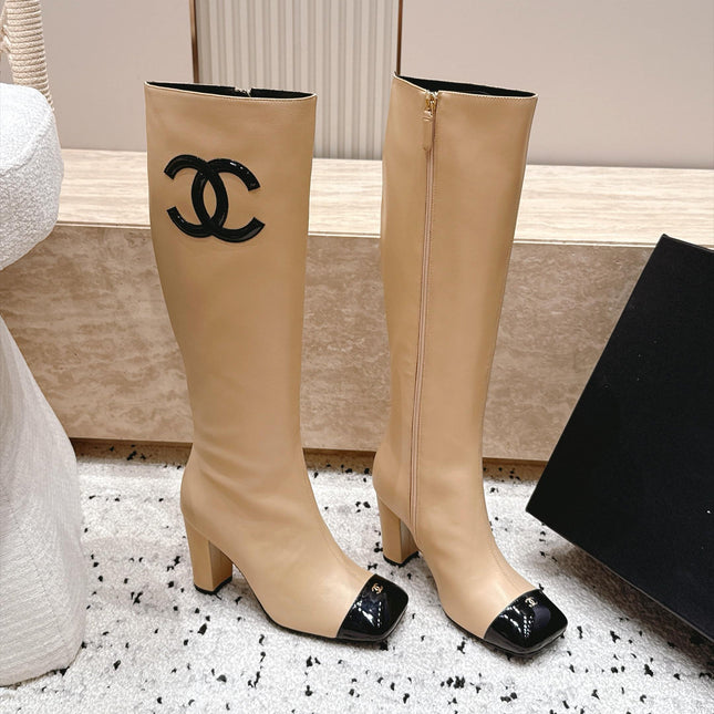 CHANEL 26S KNEE HIGH BOOTS 90 MM IN BEIGE CALFSKIN AND BLACK PATENT