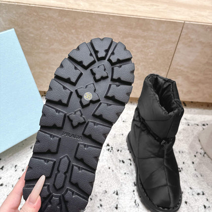 PRADA 26S DRAWCORD SNOW BOOTS 30MM IN BLACK WATERPROOF FABRIC