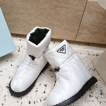 PRADA 26S DRAWCORD SNOW BOOTS 30MM IN WHITE WATERPROOF FABRIC