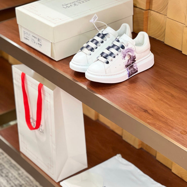 OVERSIZED SNEAKERS IN WHITE CALFSKIN MYTHIC PRINT