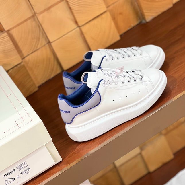 OVERSIZED SNEAKERS IN WHITE CALFSKIN WITH GREY HEEL TAB