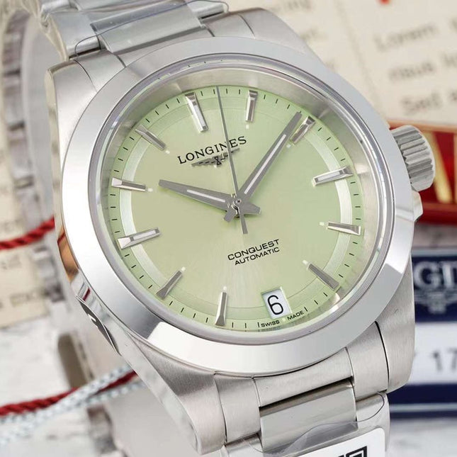 CONQUEST WATCH SILVER CASE WITH PASTEL GRAY DIAL