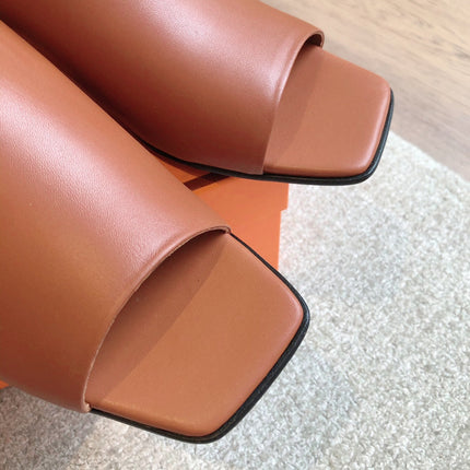 ICONIQUE 25 SANDAL CARAMEL CALFSKIN
