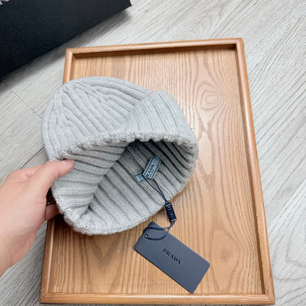 PRADA 26S BEANIE HAT 521041