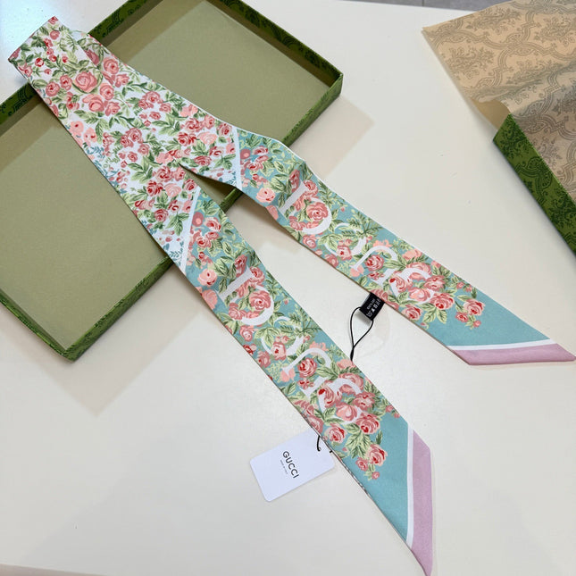 GUCCI 26S TWILLY SCARF 120 IN SILK 511261