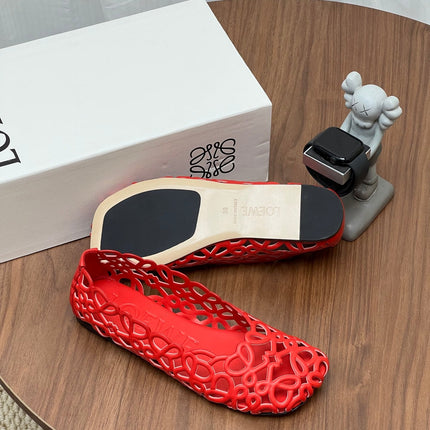 LOEWE 26S ANAGRAM CUT OUT BALLET FLATS IN RED CALFSKIN