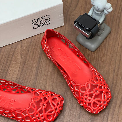 LOEWE 26S ANAGRAM CUT OUT BALLET FLATS IN RED CALFSKIN