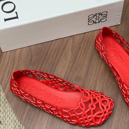 LOEWE 26S ANAGRAM CUT OUT BALLET FLATS IN RED CALFSKIN