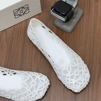 LOEWE 26S ANAGRAM CUT OUT BALLET FLATS IN WHITE CALFSKIN