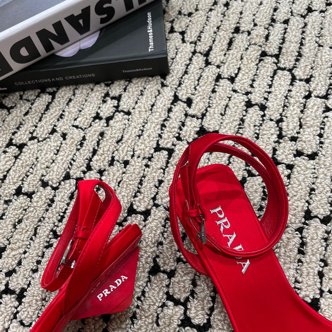 PRA TRIANGLE HEEL SATIN SANDALS CRIMSON