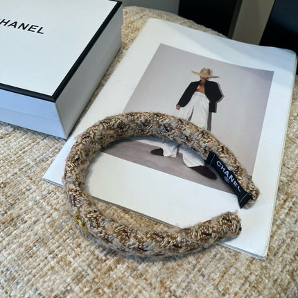CHANEL 26S HEADBAND IN BEIGE AND BROWN TWEED 505321