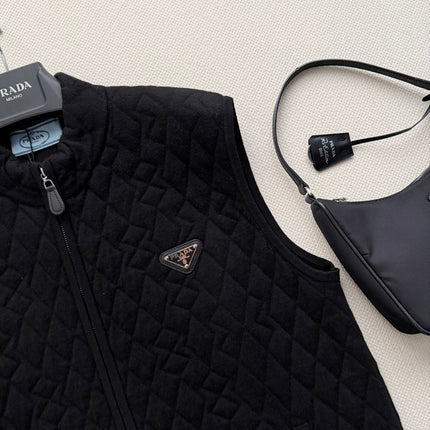 PRADA 26S QUILTED ZIP-UP VEST 1202
