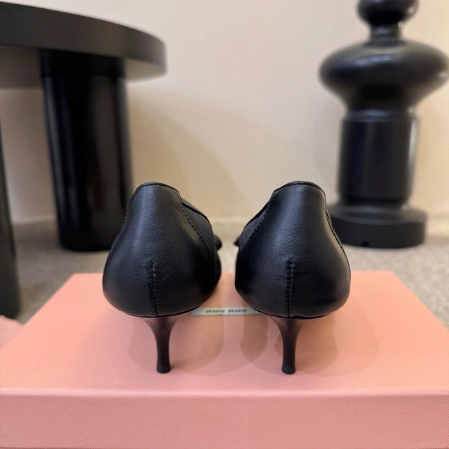 MIUMIU 26S HIGH-HEEL IN BLACK MESH AND LAMBSKIN WITH BOW