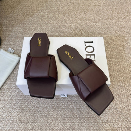 LOEWE 26S FLAT SLIDE SANDALS IN BURGUNDY RED CALFSKIN