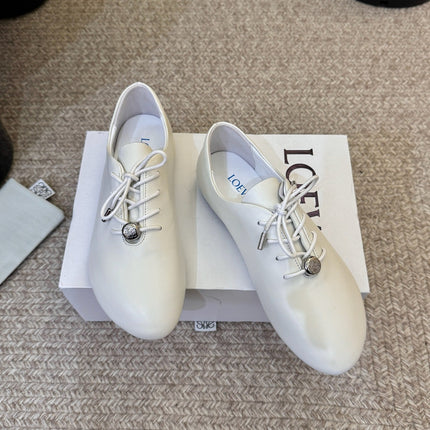LOEWE 26S LACE UP FLAT SHOES IN WHITE CALFSKIN