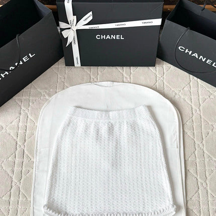 Chanel 25P Mini Skirt White Tweed 237298