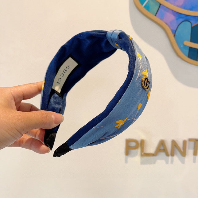HAIRBAND WITH FLOWER PRINT IN CORNFLOWER BLUE SILK 398862