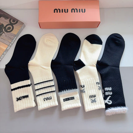 MIUMIU 26S CREW SOCKS 405318 (1 BOX)