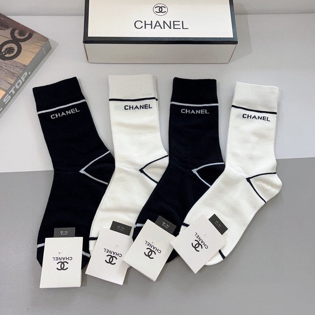 CHANEL 26S CREW SOCKS 407145 (1 BOX)