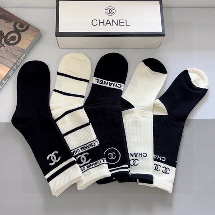 CHANEL 26S CREW SOCKS 408685 (1 BOX)