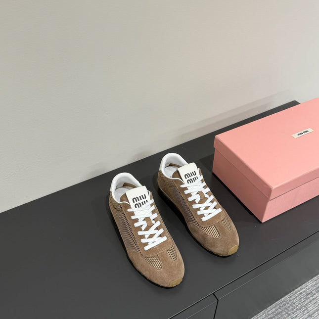 RETRO SNEAKERS IN COFFEE BROWN MESH AND SUEDE