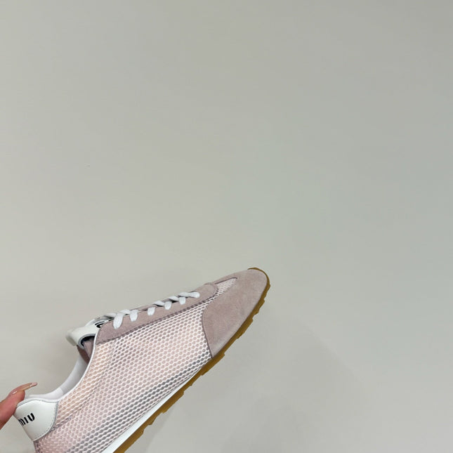 RETRO SNEAKERS IN PASTEL PINK MESH AND SUEDE