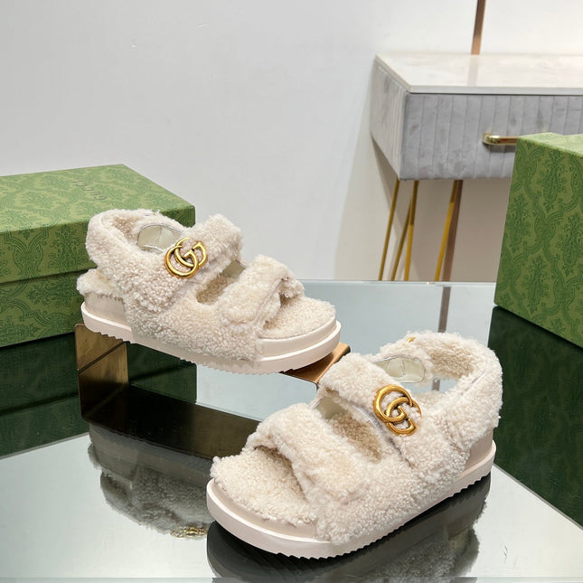 DAD SANDALS IN WHITE FLEECE WITH GOLD HARDWARE