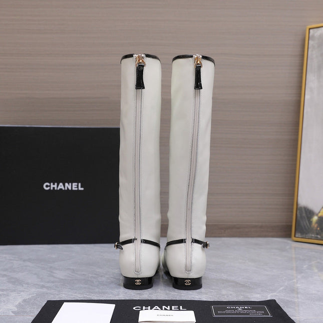 CHANEL 26S KNEE HIGH BOOTS IN WHITE CALFSKIN WITH BLACK PATENT LEATHER TRIM AND CC LOGO ON TOE CAP