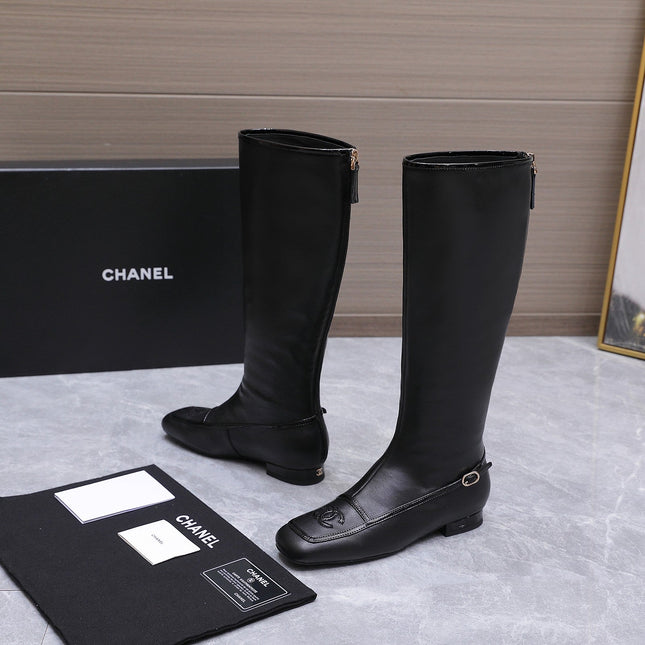CHANEL 26S KNEE HIGH BOOTS IN BLACK CALFSKIN WITH PATENT LEATHER TRIM AND CC LOGO ON TOE CAP