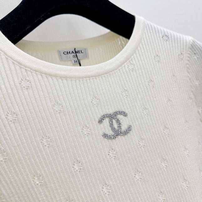 CHANEL 26S FLORAL-EMBROIDERED RIBBED KNIT TOP 1662