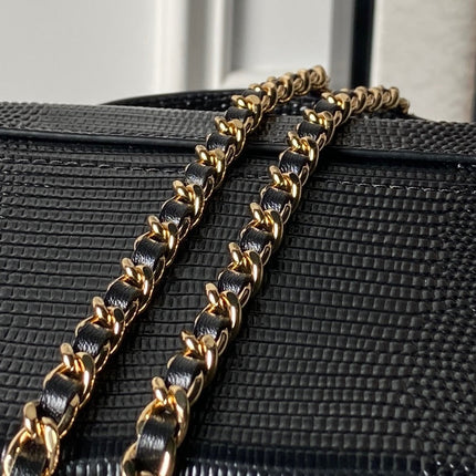 CHANEL 26S VANITY CASE 19 IN BLACK LIZARD-EMBOSSED LEATHER