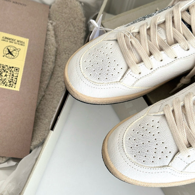 SUPER-STAR SABOTS IN WHITE CALFSKIN SHEARING LINING AND GLITTER WHITE STAR
