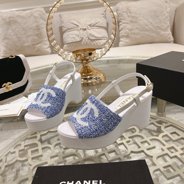 WEDGE SANDALS IN SAPPHIRE BLUE FABRIC WITH WHITE LOGO