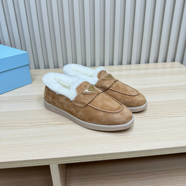PRA SUEDE LOAFER IN TAN BROWN WITH SHEARLING LINING