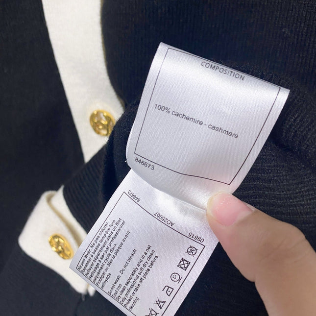 CHANEL 26S KNIT CARDIGAN 1622