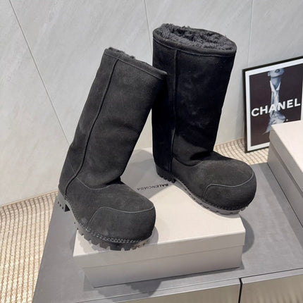 BALENCIAGA 25S BOOTS PLATFORM HEEL IN BLACK SUEDE STYLE 5