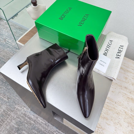 BOTTEGA VENETA 26S ANKLE BOOTS 70 MM IN DARK BROWN SHINY CALFSKIN