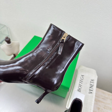 BOTTEGA VENETA 26S ANKLE BOOTS 70 MM IN DARK BROWN SHINY CALFSKIN