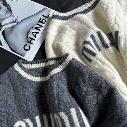 MIUMIU KNIT SWEATER STYLE 237