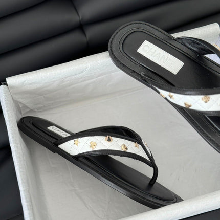 Double C Thong Sandals Lambskin Black White