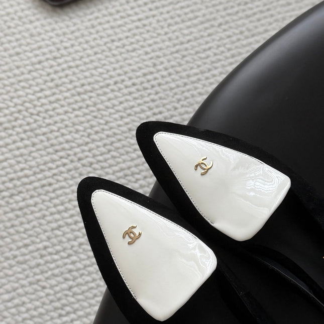 CHANEL 26S SLINGBACK FLAT IN BLACK AND WHITE SUEDE WITH CC LOGO