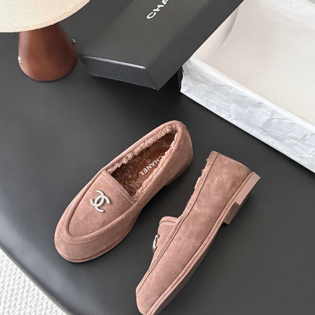 CHANEL 26S LOAFERS IN TAUPE SUEDE AND SHEARLING LINING