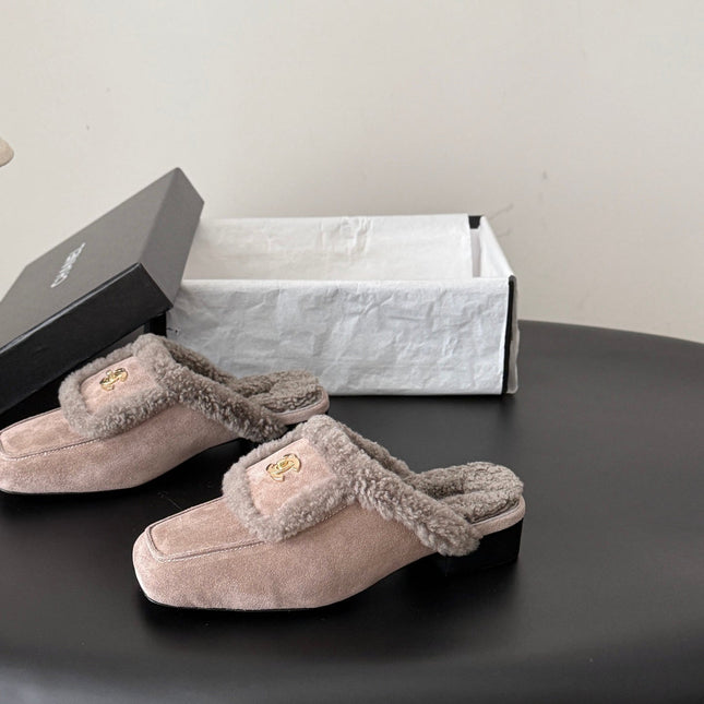 CHANEL 26S MULES IN GREY SHEARLING AND SUEDE