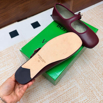 BOTTEGA VENETA 26S MARY JANE FLATS IN DARK RED LAMBSKIN WITH BUCKLE