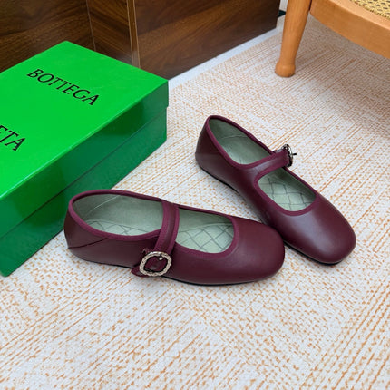 BOTTEGA VENETA 26S MARY JANE FLATS IN DARK RED LAMBSKIN WITH BUCKLE