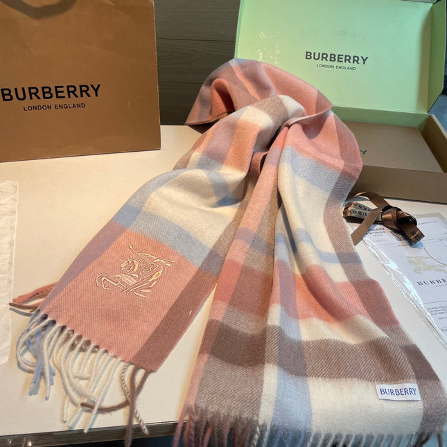 BURBERRY 26S SCARF 200 IN CASHMERE 510920