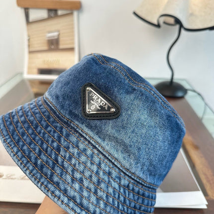 PRADA 26S BUCKET HAT 438444
