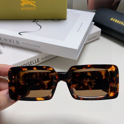 BURBERRY 26S OVERSIZED SQUARE FRAME IN ACETATE 506815