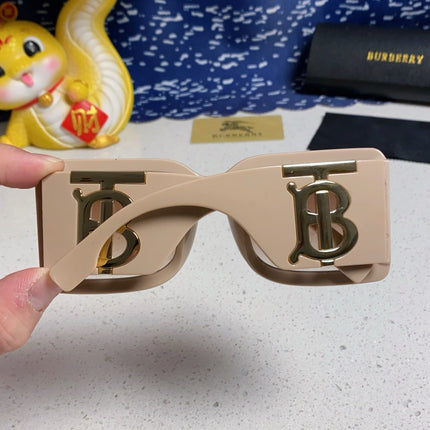BURBERRY 26S RECTANGLE FRAME IN ACETATE 502816