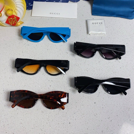 CAT-EYE FRAME SUNGLASSES 563336 IN ACETATE